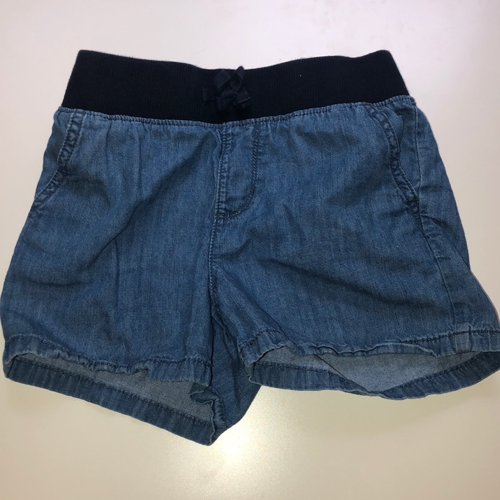 Childrens Place denim colored jeans (not real den)